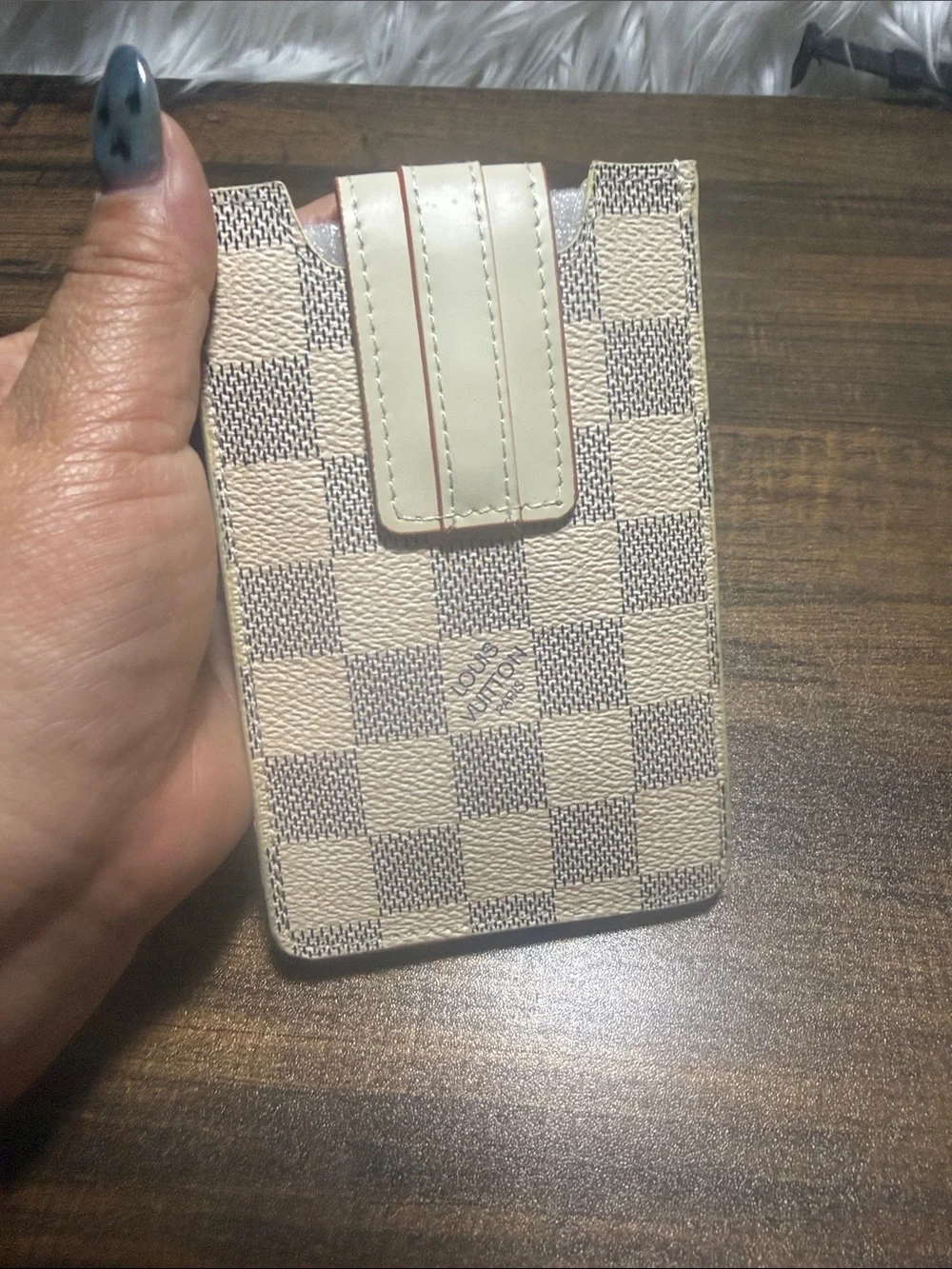 Checkered Phone Wallet Case with Magnetic Strap - Beige